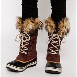 Women’s Size 11 SOREL Joan of Arctic boots
